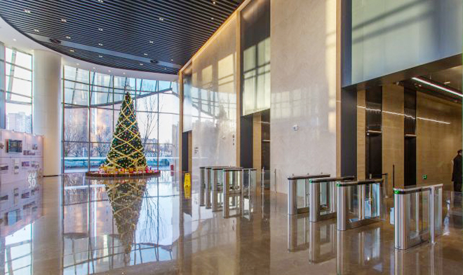 金辉大厦电梯间